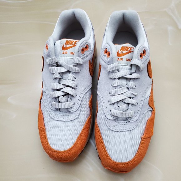 Nike Women's Air Max 1 Magma Orange - Picture 4 of 10